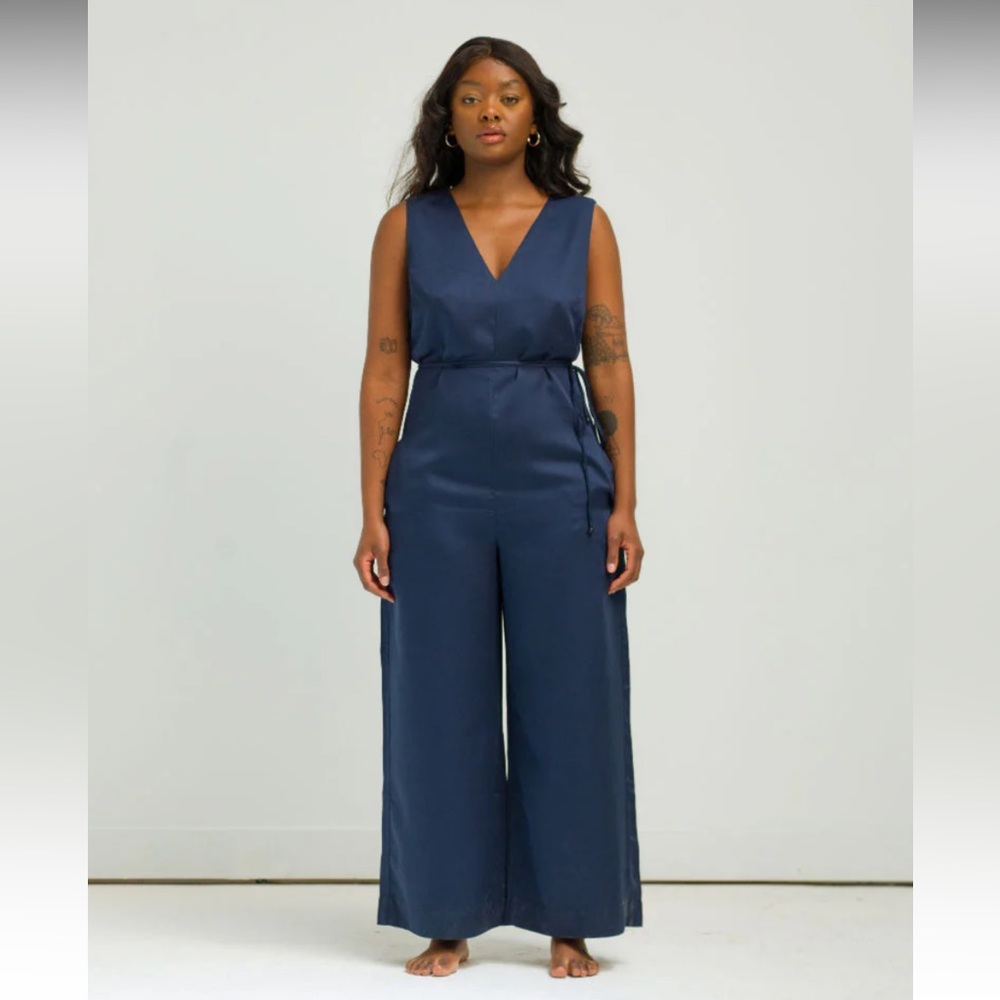 NIB ETTITUDE Sateen Jumpsuit Elegant Navy Blue Ocean Sz.XL